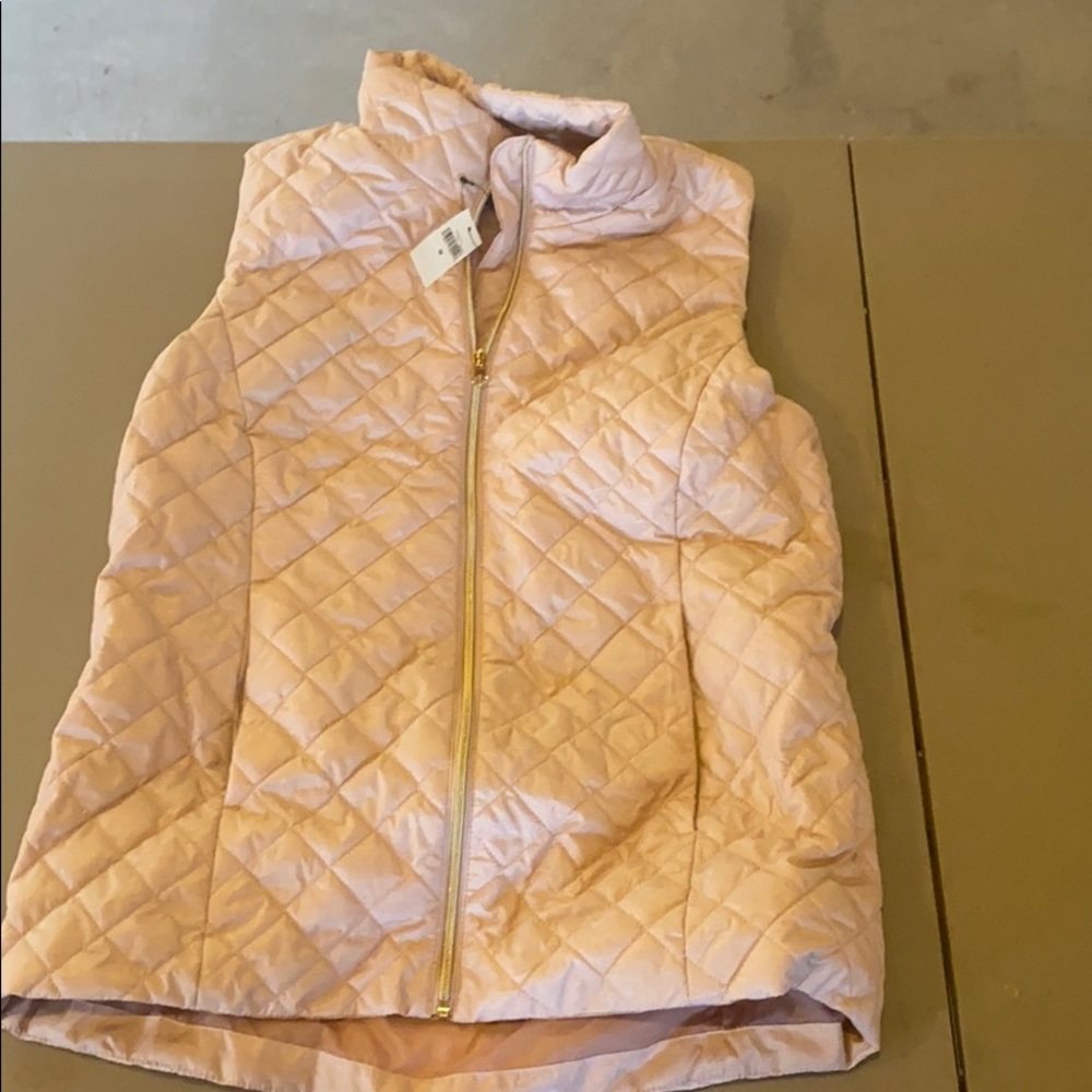 Vest pink sand